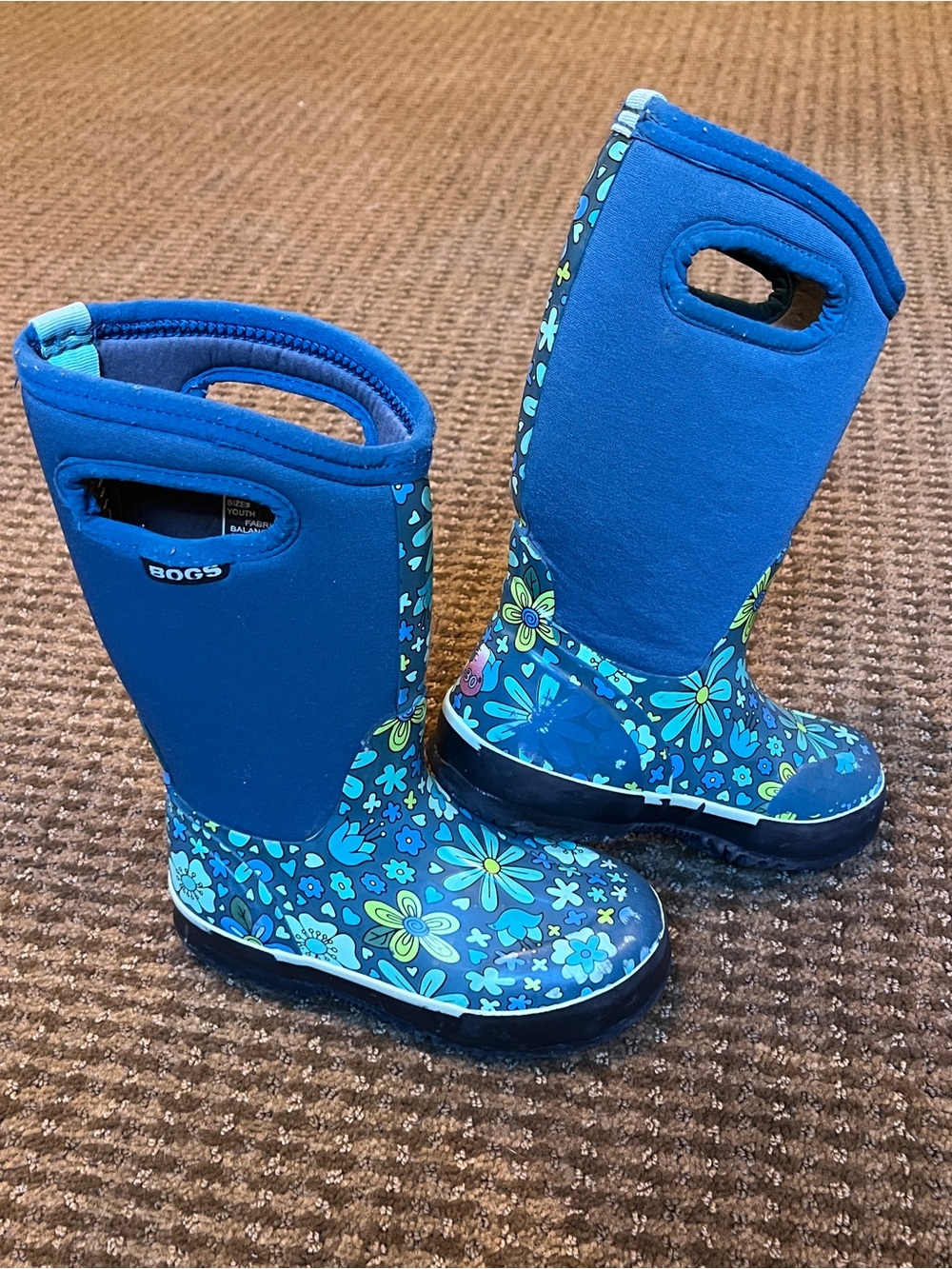 💙❄️BOGS Classic Blue Floral Print Waterproof Boots. GUC!❄️💙